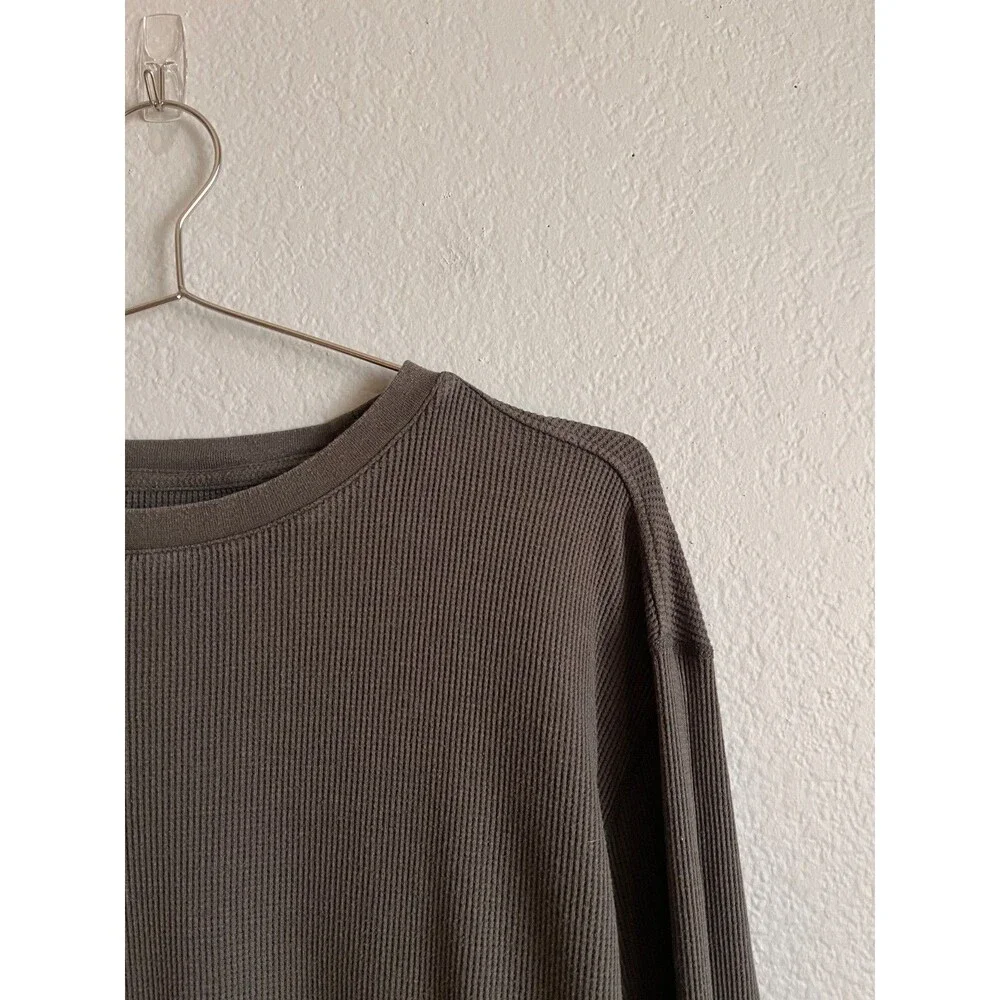 Vuori Men's Waffle Crewneck Thermal Shirt in Oregano (Olive Green) Size XL